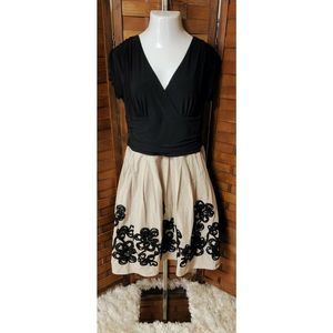 DressBarn New Deep V-Neck Black Floral Dress Size 16 Embellished Elastic Waist